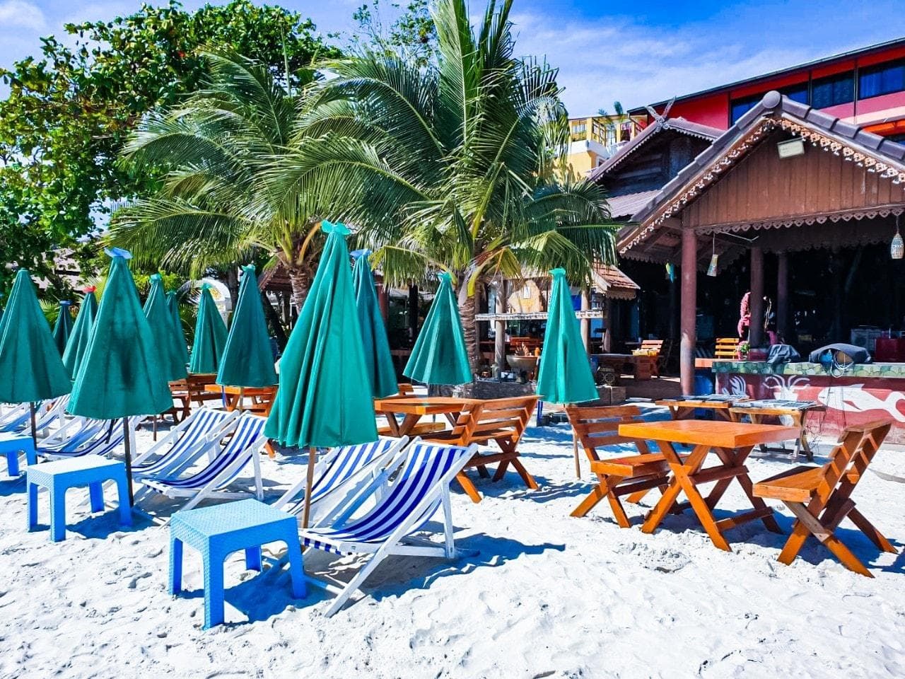 Jirawan Hotel