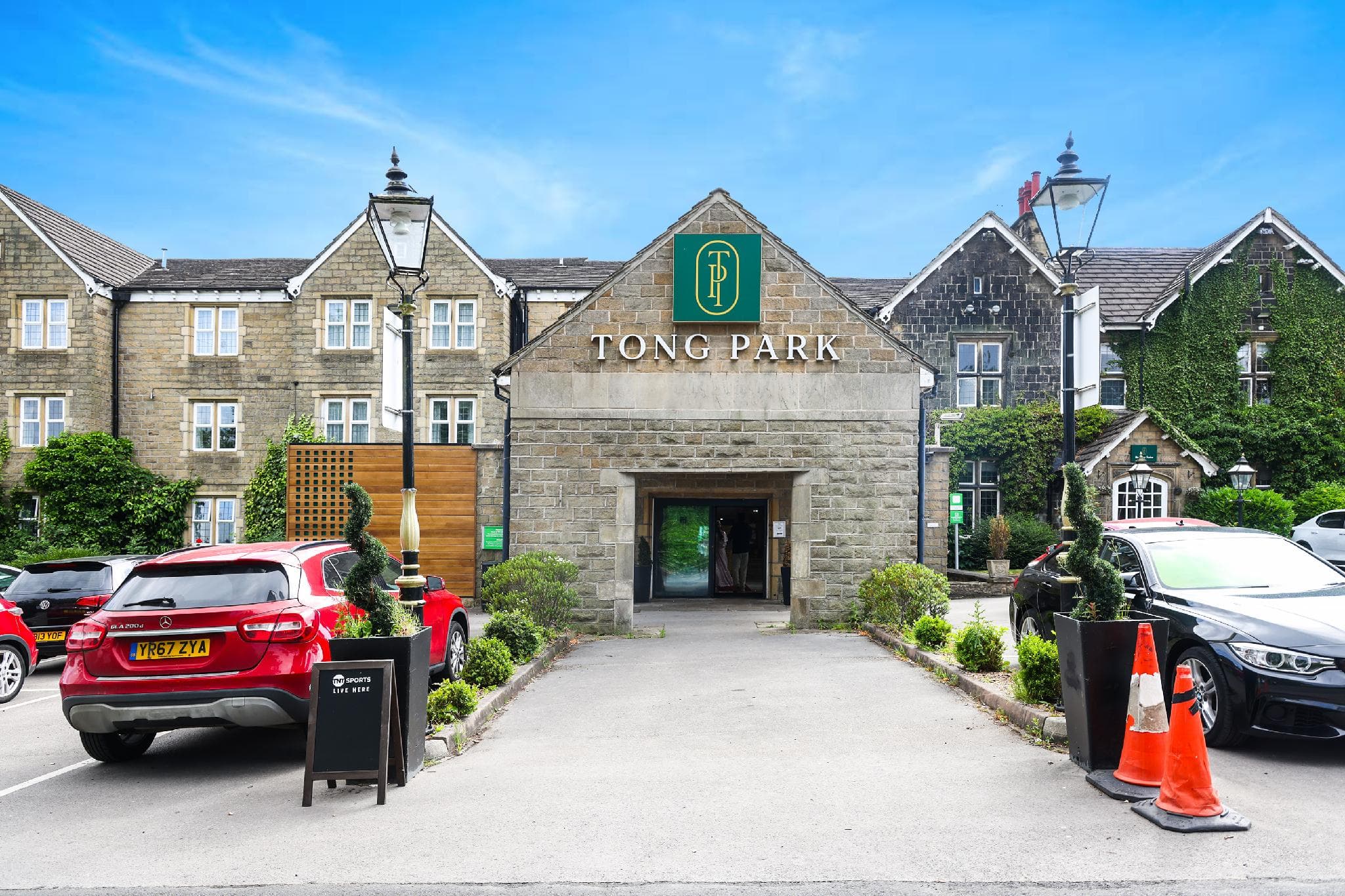 Tong Park Hotel