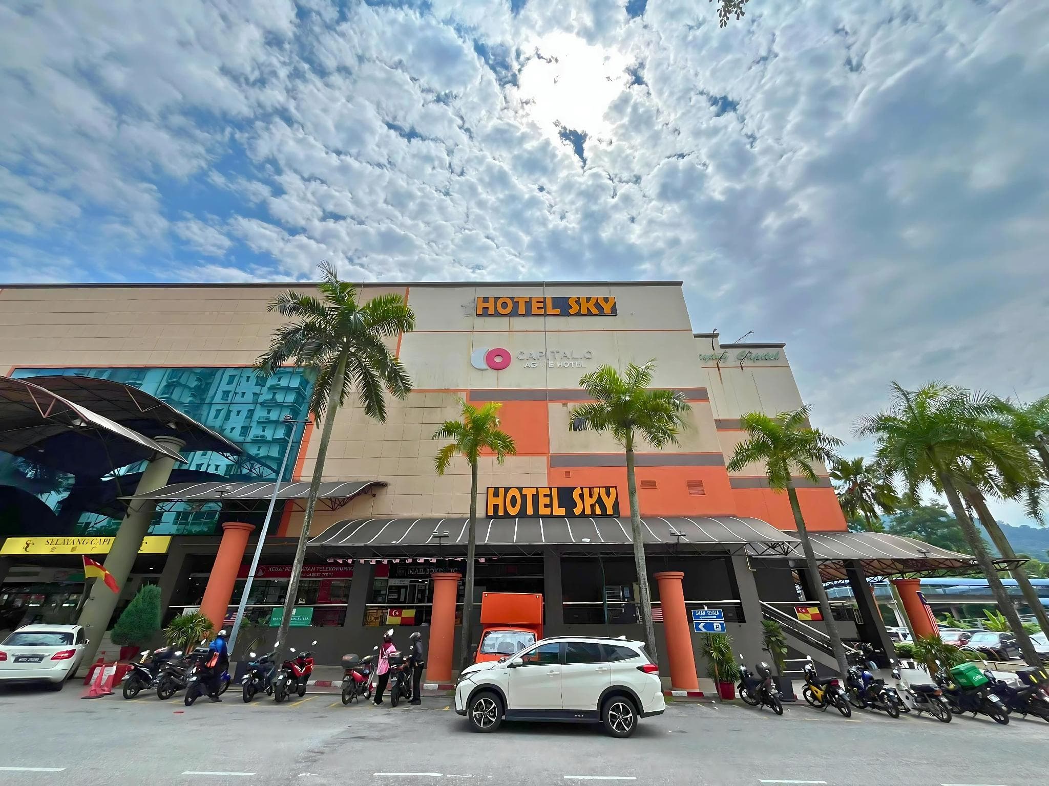 Sky Hotel Selayang
