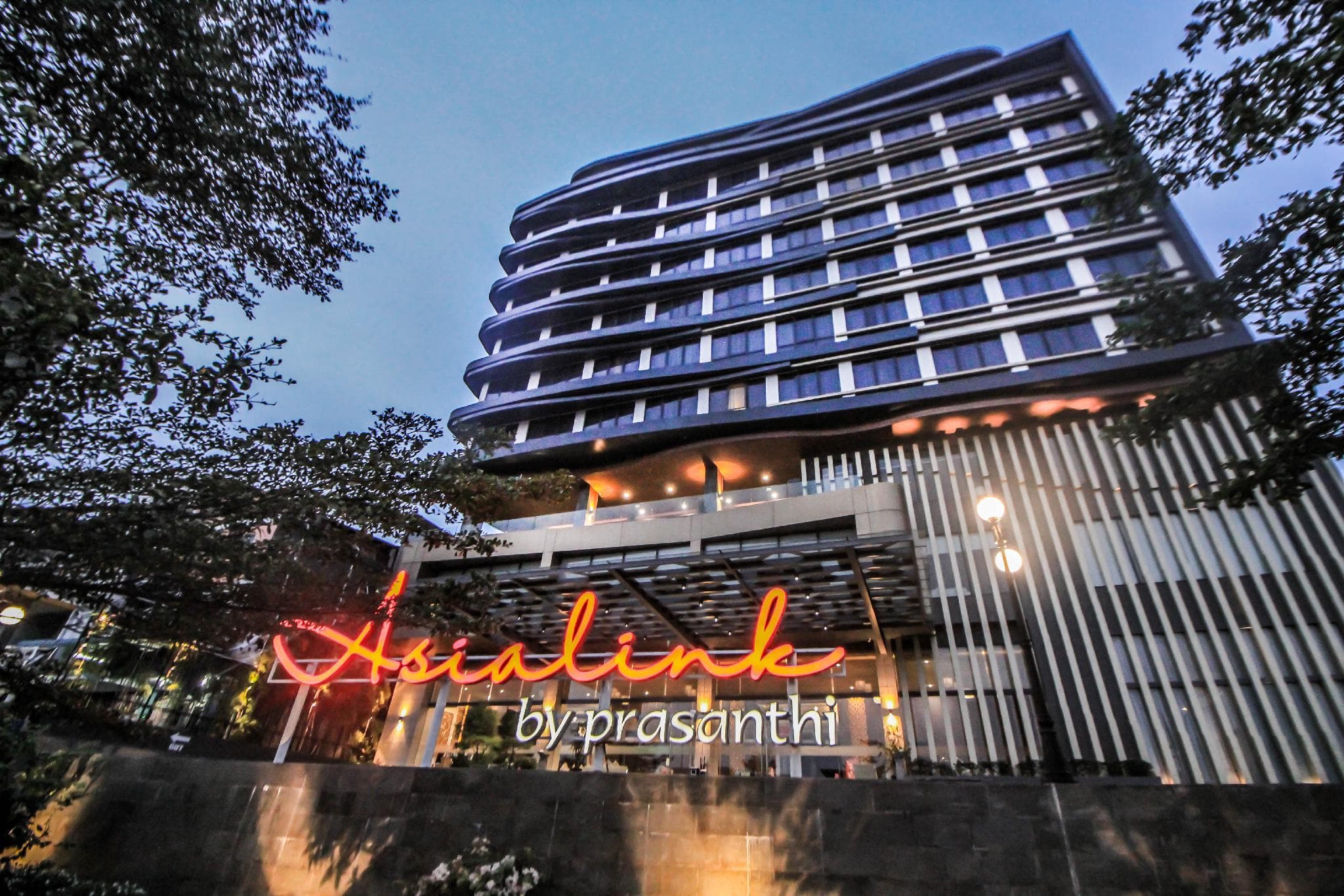 Asialink Hotel by Prasanthi