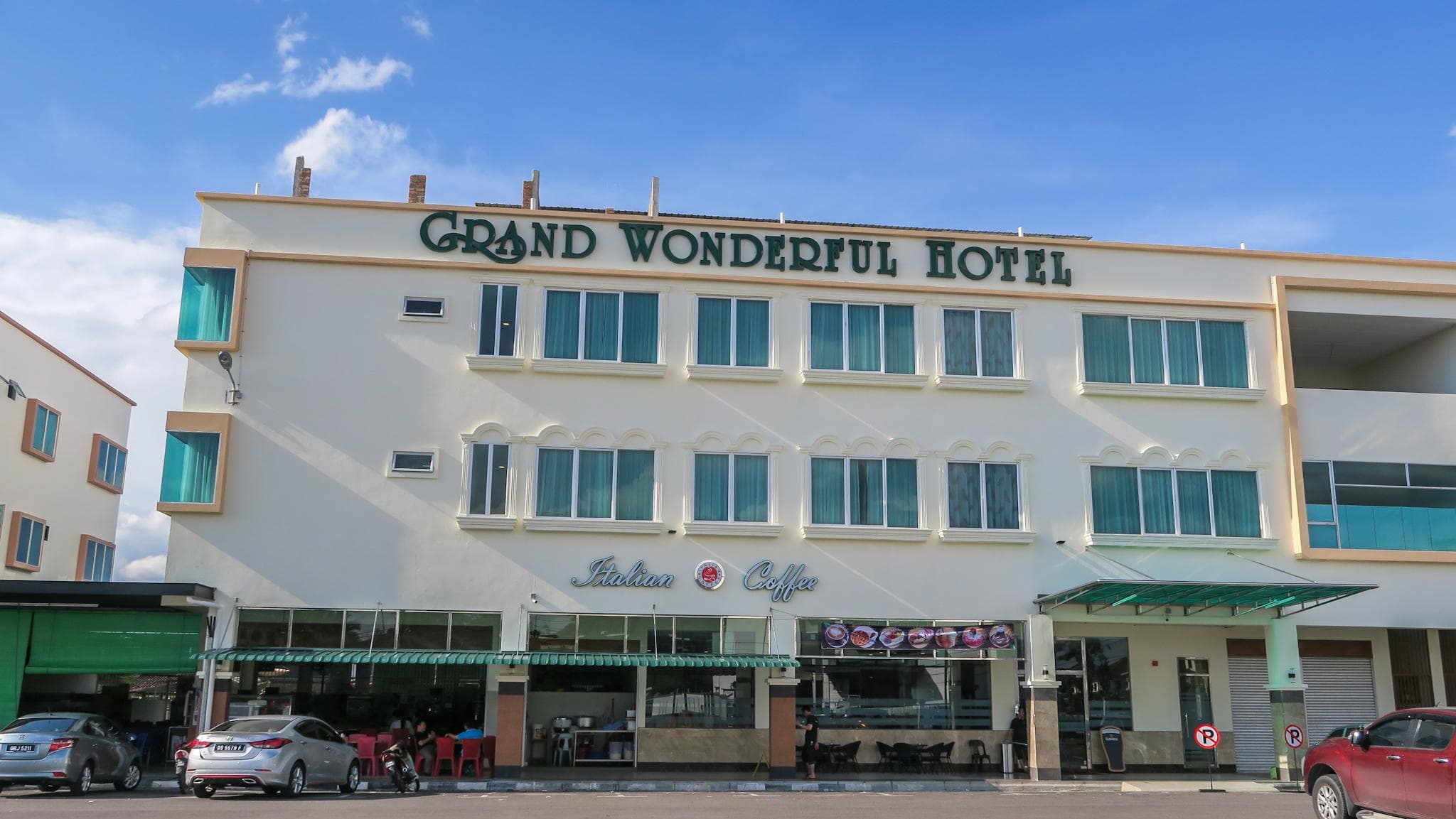GRAND WONDERFUL HOTEL
