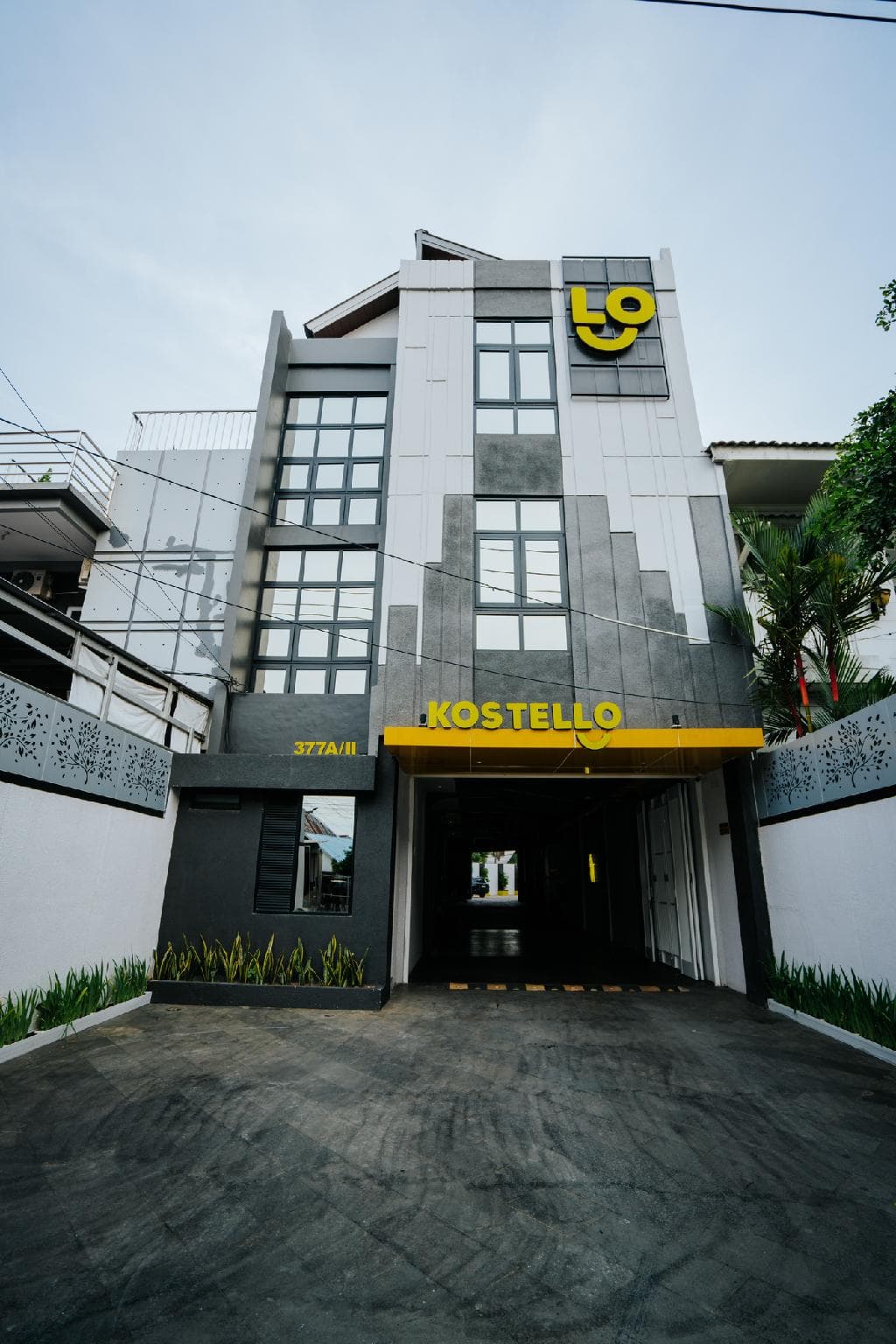 Kostello Rajawali co living