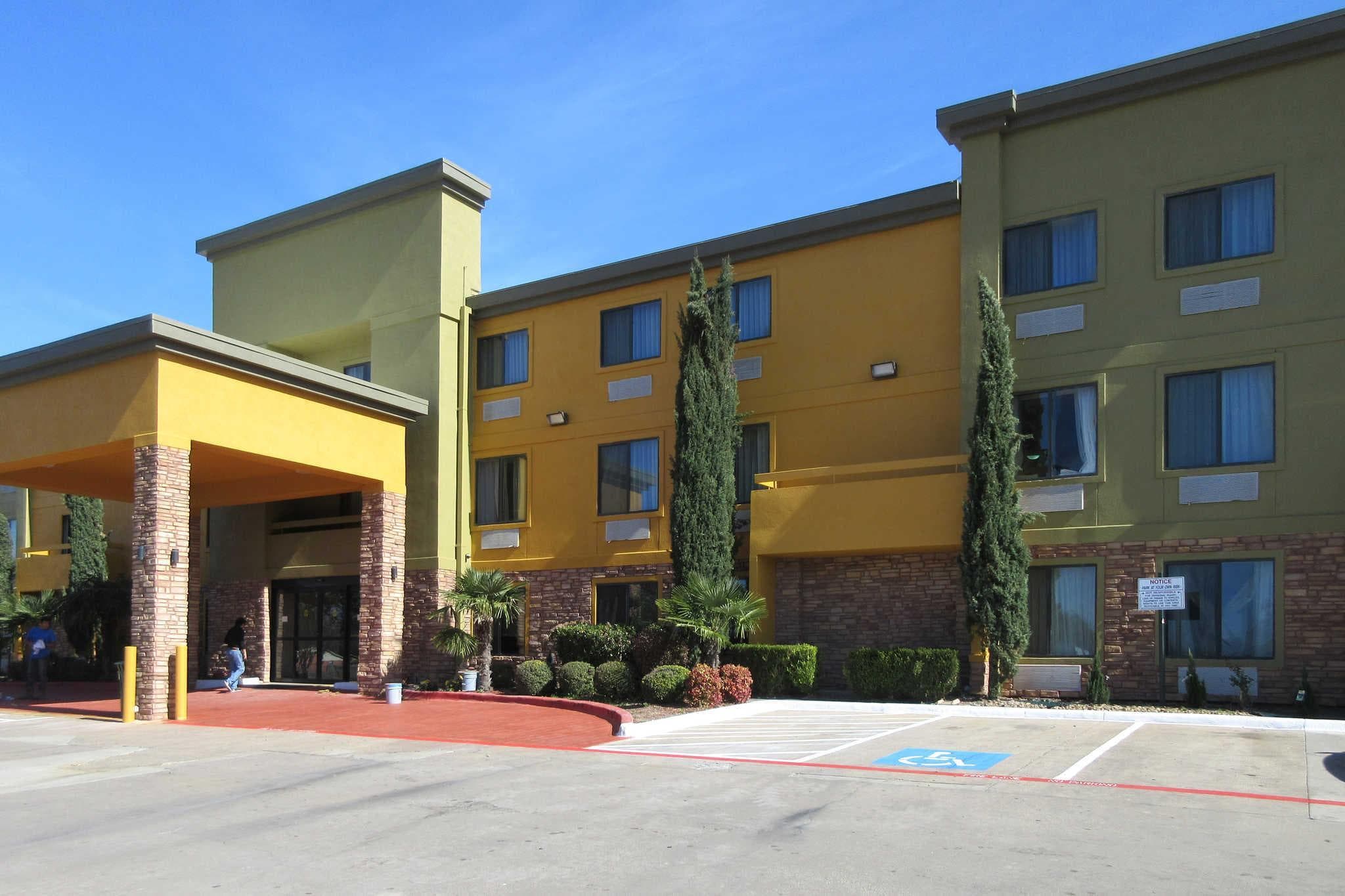 Comfort Inn Dallas Park Central